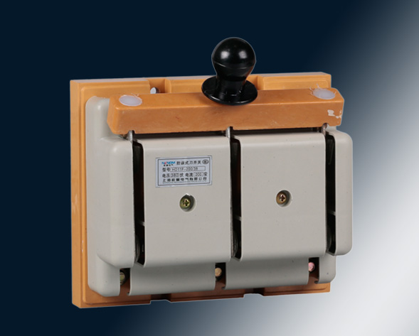 HD系列單投刀開(kāi)關(guān)、HS系列雙投刀開(kāi)關(guān)適用于交流50Hz、額定電壓400V、直流220V，額定電流至1500A的成套配電裝置中，用作手動(dòng)不頻繁接通與分?jǐn)嘟恢绷麟姟?>
											HD、HS開(kāi)啟式刀開(kāi)關(guān)</a>
										</div>
										 
										<div   id=